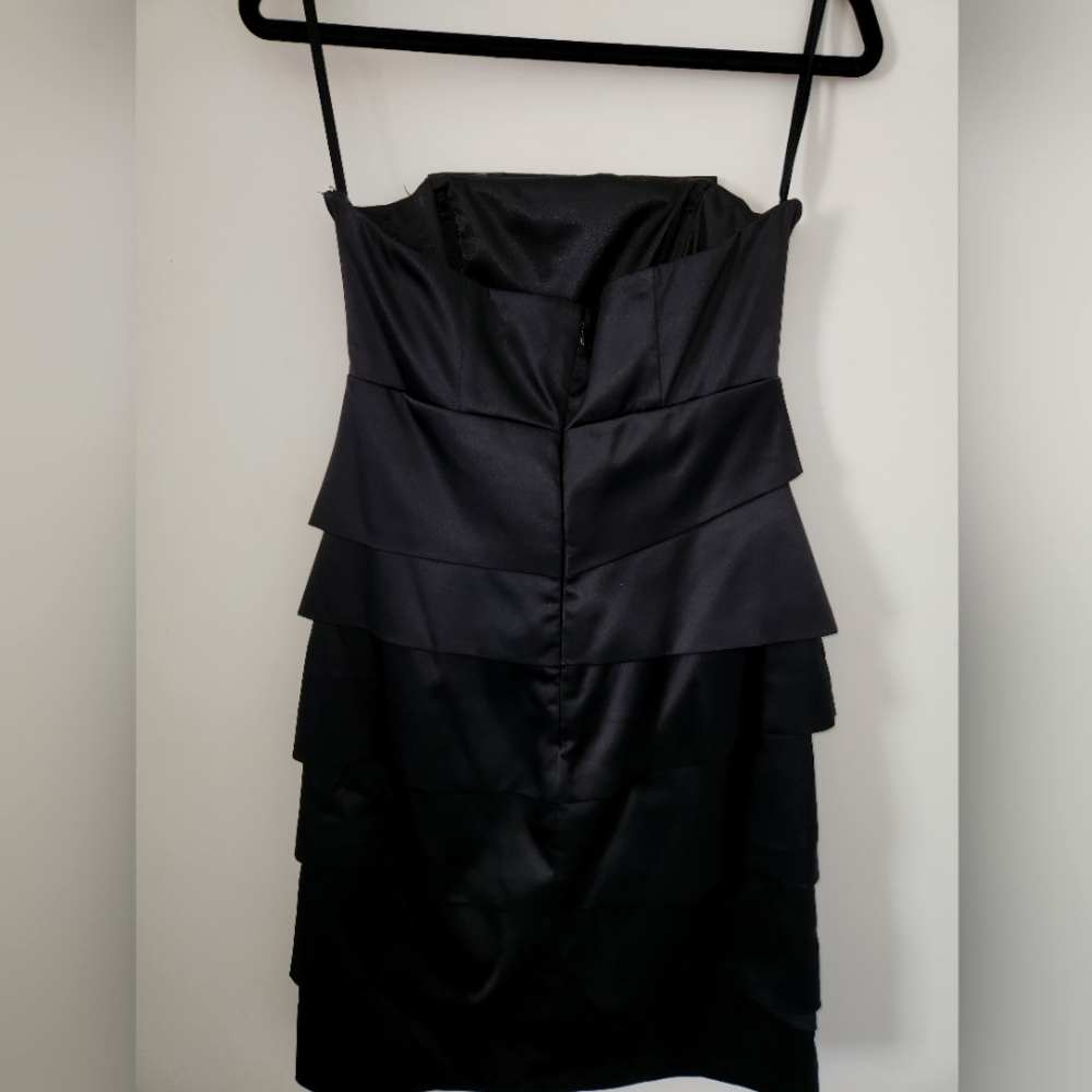 White House Black Market Strapless Dress Size 6 NWT